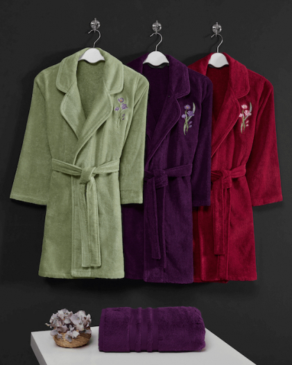 Soft Cotton Luxusní dámský krátký župan s ručníkem LILLY v dárkovém balení Fialová XL + ručník 50x100cm +  box